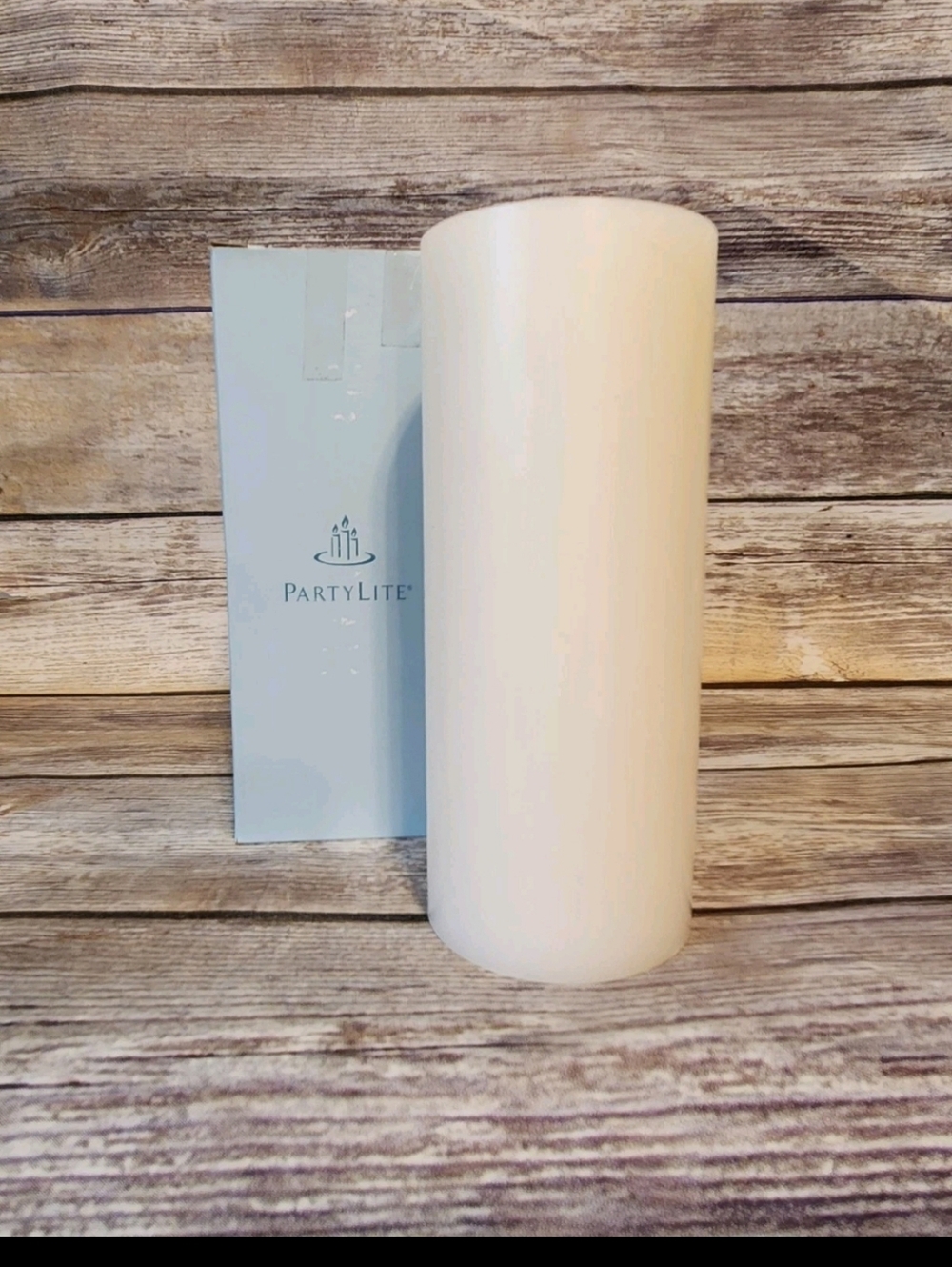 PartyLite 3x7 Vanilla Flat Top Pillar Candle With Box